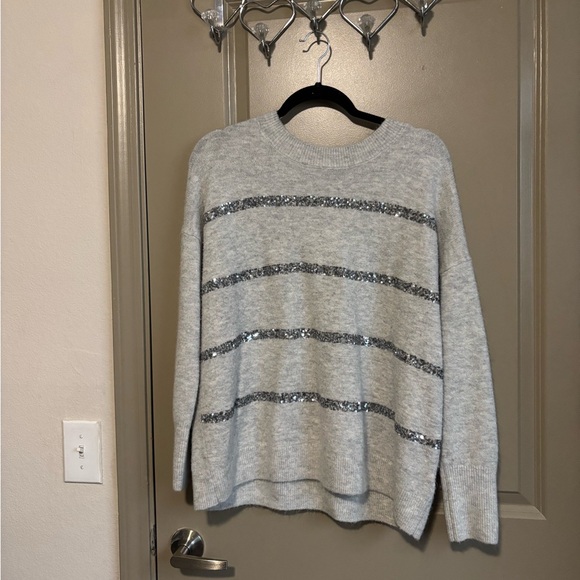 Vince Camuto Tops - Vince Camuto Light Gray Knit Sweater